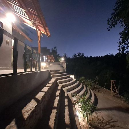 Vina Bungalow Toyapakeh Dış mekan fotoğraf