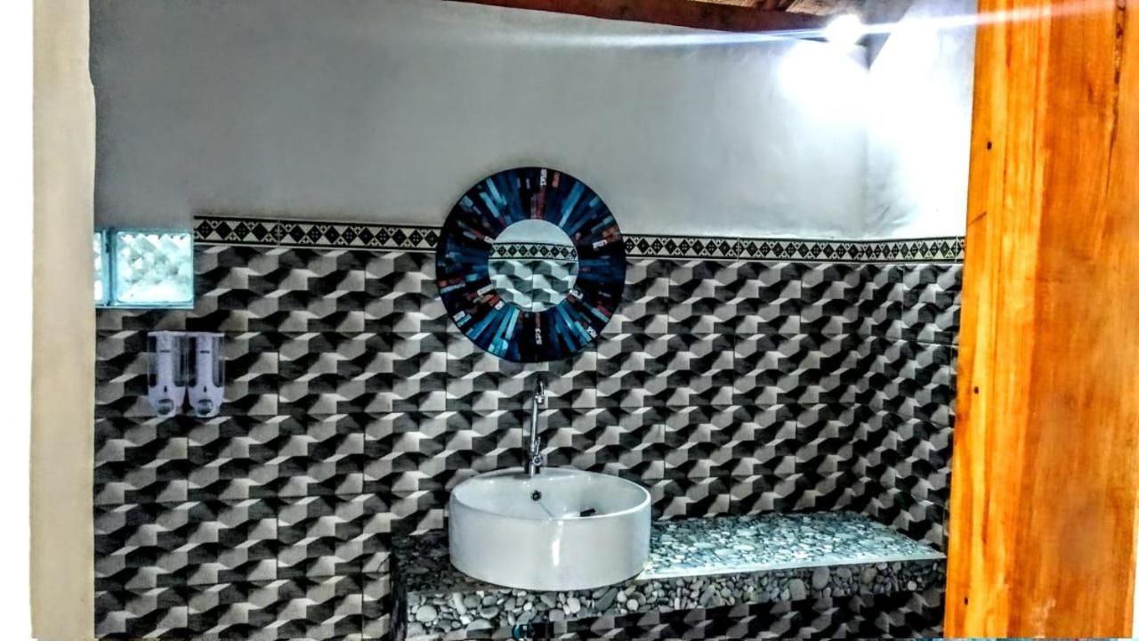Vina Bungalow Toyapakeh Dış mekan fotoğraf