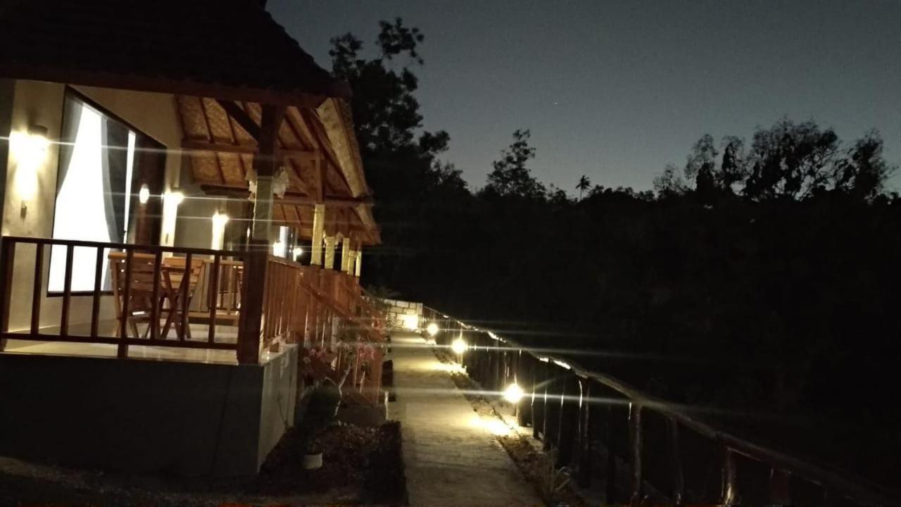 Vina Bungalow Toyapakeh Dış mekan fotoğraf
